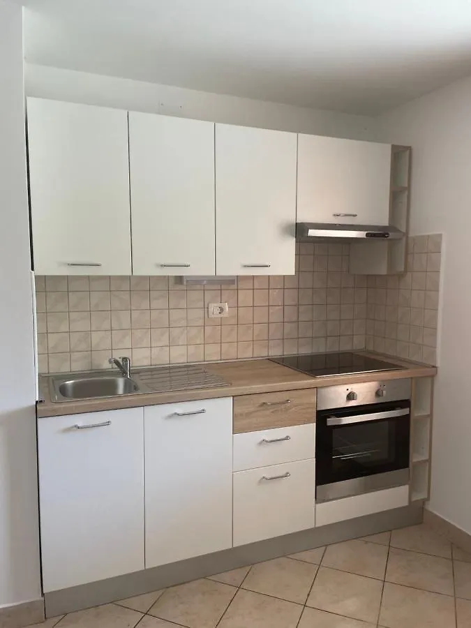 Olive Apartment Nerezine Croatia