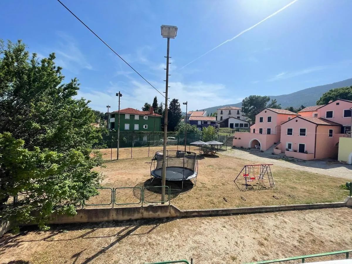 Olive Apartment Nerezine